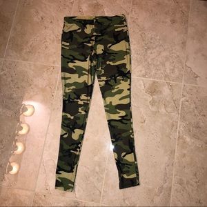 Urban Groove Camo leggings